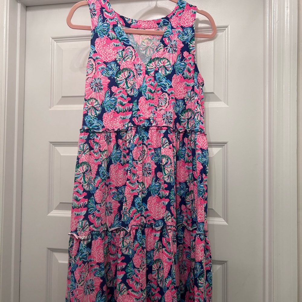 This adorable Lilly dress M, VGUCMushroom 🍄 print in such a fun color scheme!